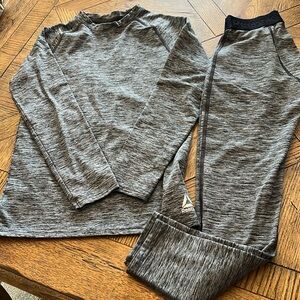 Reebok thermal set